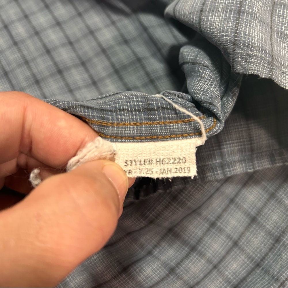 Marmot Men's Button Up Shirt XL Short Sleeve Blue Plaid Side Split Relaxed - Picture 3 of 6